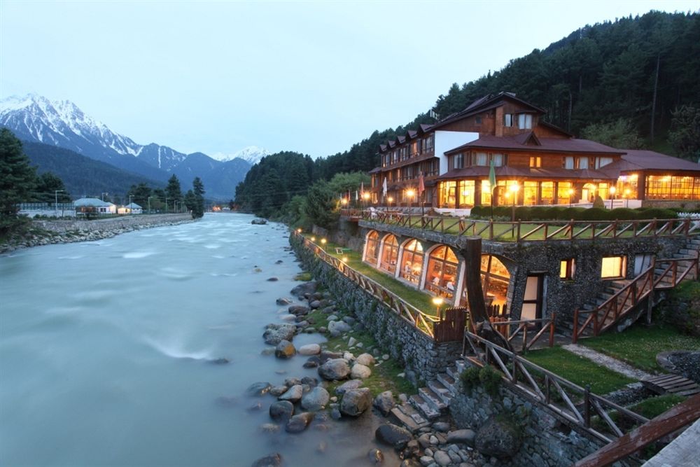 ROMANTIC KASHMIR TOUR PACKAGE - Countryside Kashmir